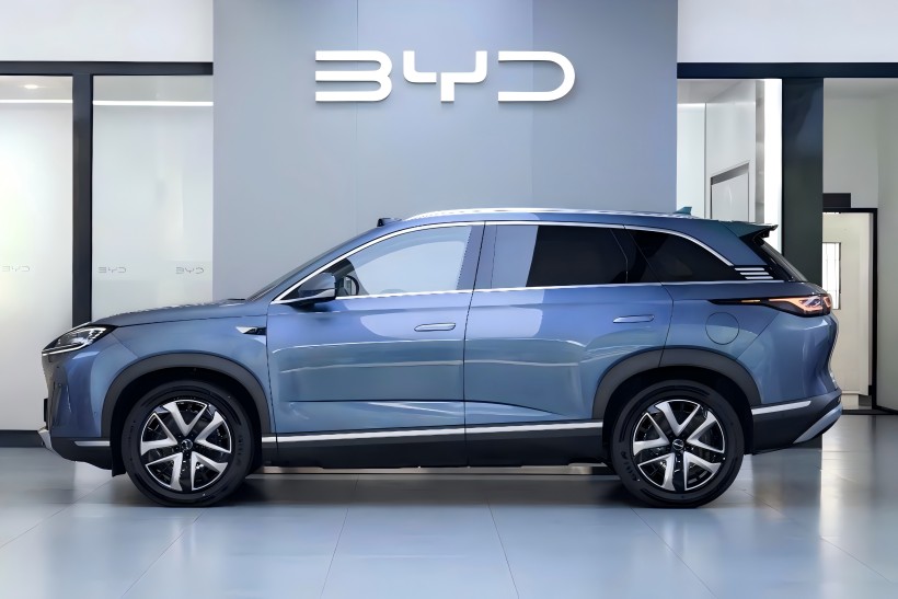 Die BYD Seal 07 DM-I Intelligente Fahrversion mit einem geschätzten Startpreis von 250.000 Yuan und voraussichtlich in Kürze auf den Markt kommen, ist bei den Händlern angekommen.