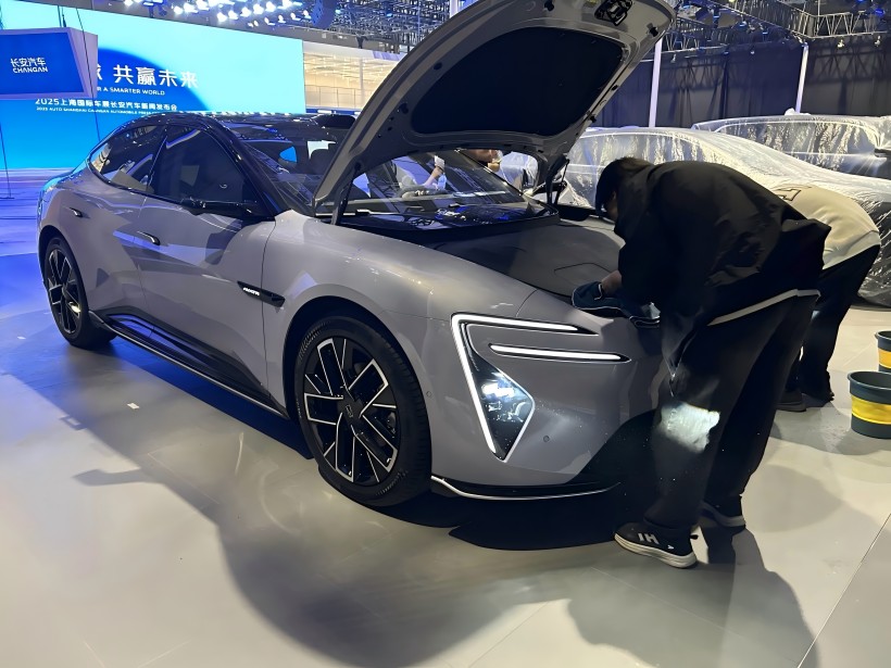 Veranstaltungsort Exploration bei der Shanghai Auto Show 2025: Avita 06 Spotted, zum Verkauf von 191.900 Yuan (begrenzte Zeit)