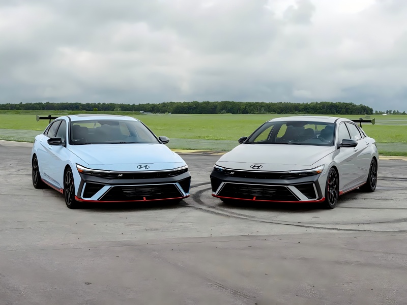 Ein 6-Gang-Schaltgetriebe ist verfügbar! TCR für den Straßenverkehr zugelassen – Offizielle Bilder des Hyundai Elantra N TCR veröffentlicht.